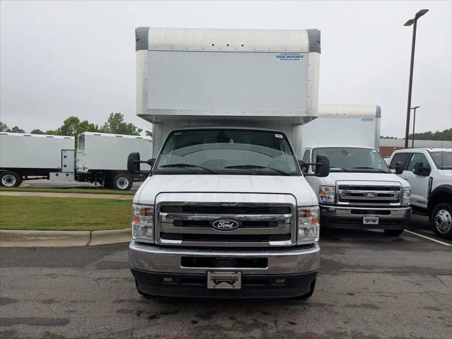 2027 Ford E-Series Cutaway E-450