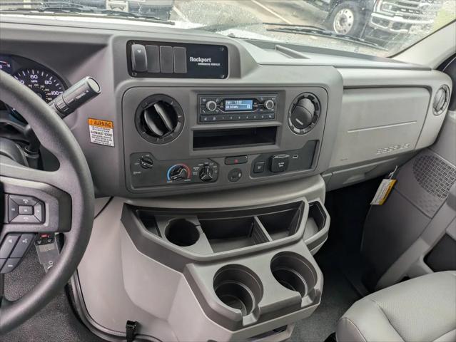 2027 Ford E-Series Cutaway E-450