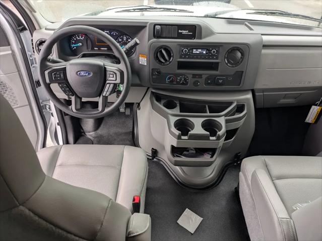 2027 Ford E-Series Cutaway E-450