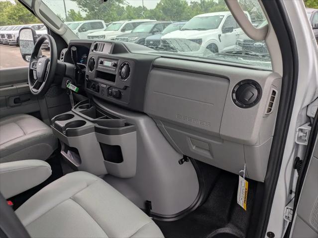 2027 Ford E-Series Cutaway E-450