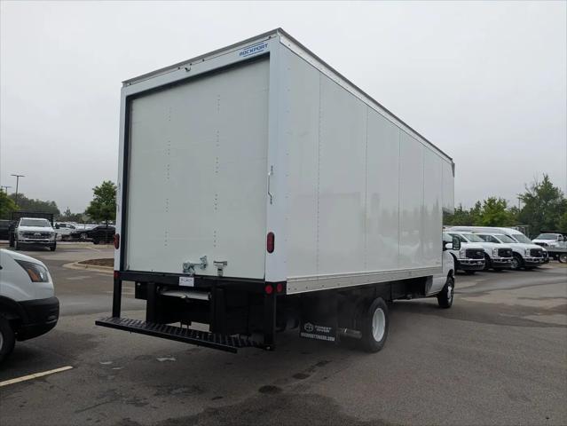 2027 Ford E-Series Cutaway E-450