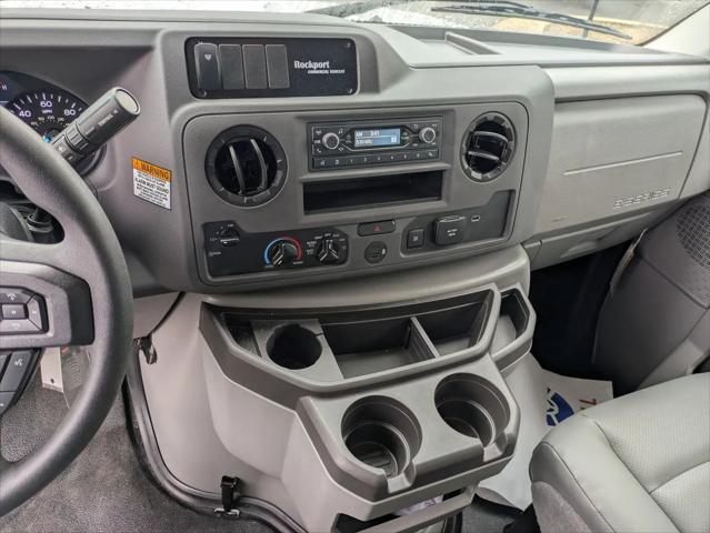 2027 Ford E-Series Cutaway E-450