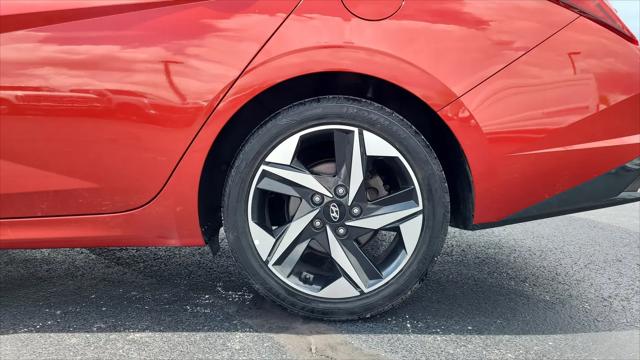 2022 Hyundai Elantra Limited