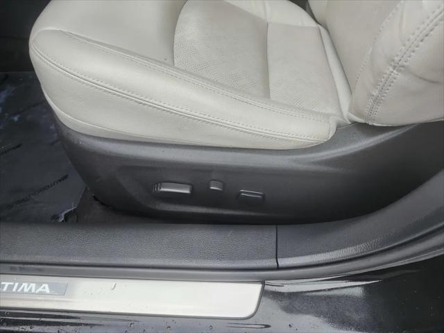 2023 Nissan Altima SL FWD
