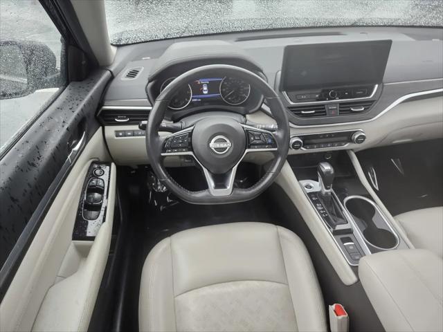 2023 Nissan Altima SL FWD