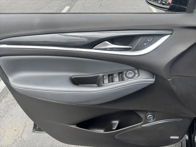 2021 Buick Enclave AWD Essence