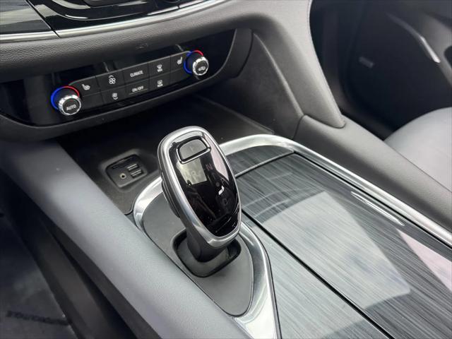 2021 Buick Enclave AWD Essence