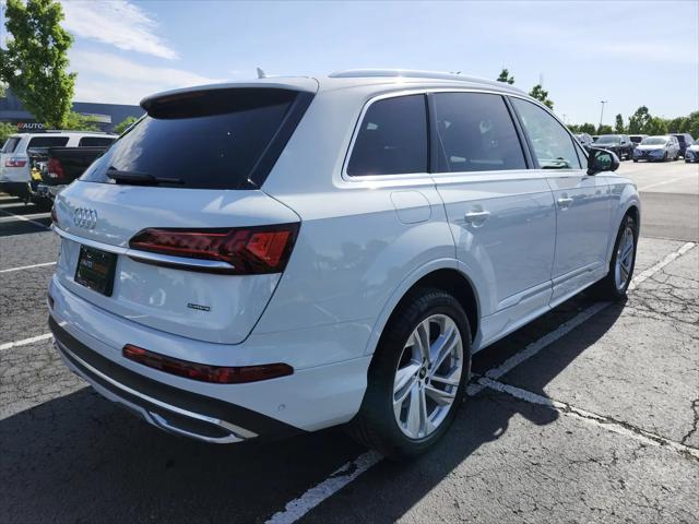 2024 Audi Q7 Premium Plus 45 TFSI quattro Tiptronic