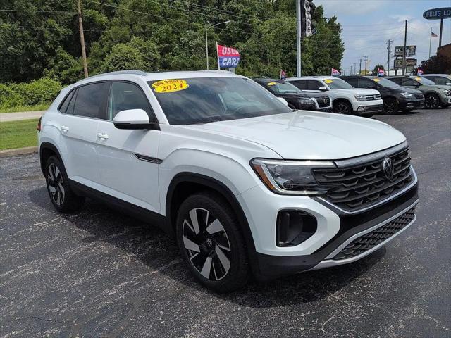 2024 Volkswagen Atlas Cross Sport 2.0T SE w/Technology for sale in Evansville, IN