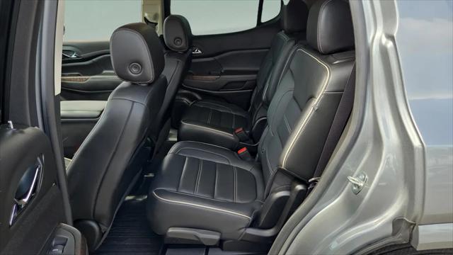 2023 GMC Acadia FWD Denali