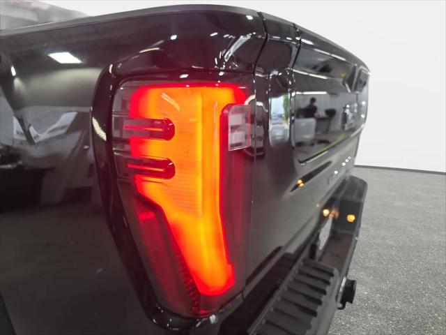 2025 GMC Sierra 2500HD 4WD Crew Cab Standard Bed Denali Ultimate
