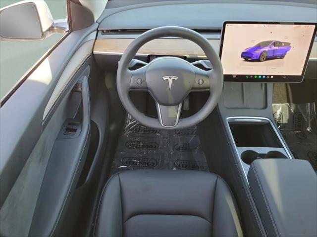2025 Tesla Model Y Long Range Dual Motor Rear-Wheel Drive