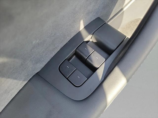 2025 Tesla Model Y Long Range Dual Motor Rear-Wheel Drive