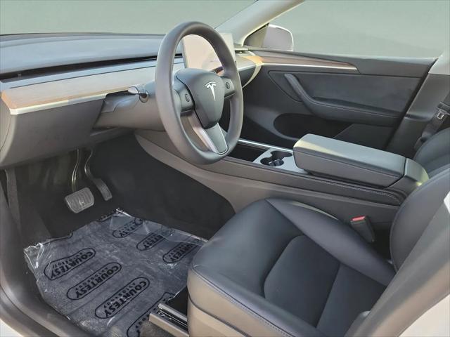 2025 Tesla Model Y Long Range Dual Motor Rear-Wheel Drive