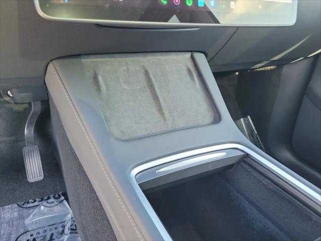 2025 Tesla Model Y Long Range Dual Motor Rear-Wheel Drive