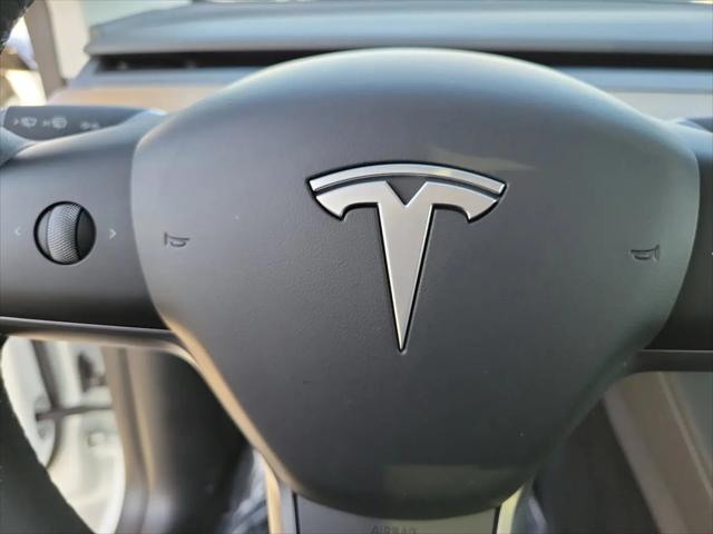 2025 Tesla Model Y Long Range Dual Motor Rear-Wheel Drive