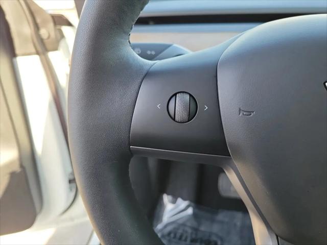 2025 Tesla Model Y Long Range Dual Motor Rear-Wheel Drive