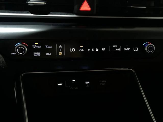2025 Kia Carnival MPV LXS