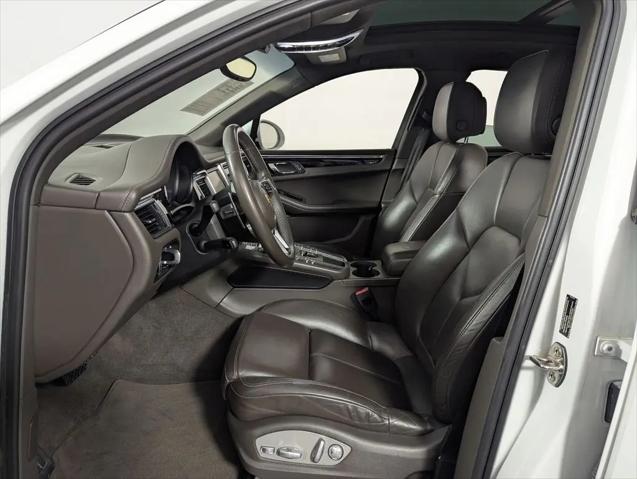 2015 Porsche Macan S