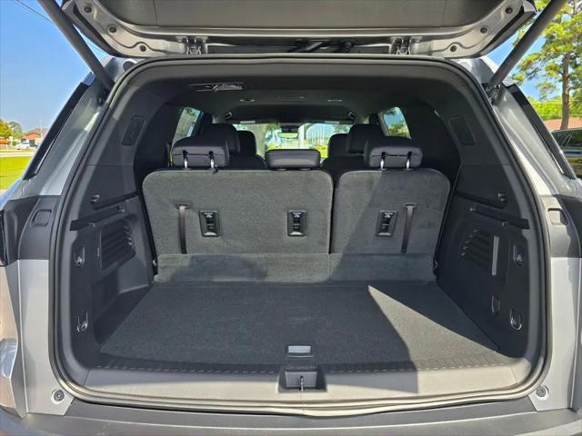 2026 Chevrolet Traverse FWD LT