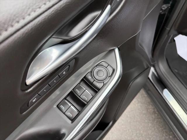 2023 Cadillac XT4 FWD Premium Luxury