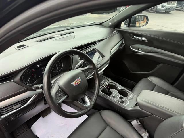 2023 Cadillac XT4 FWD Premium Luxury
