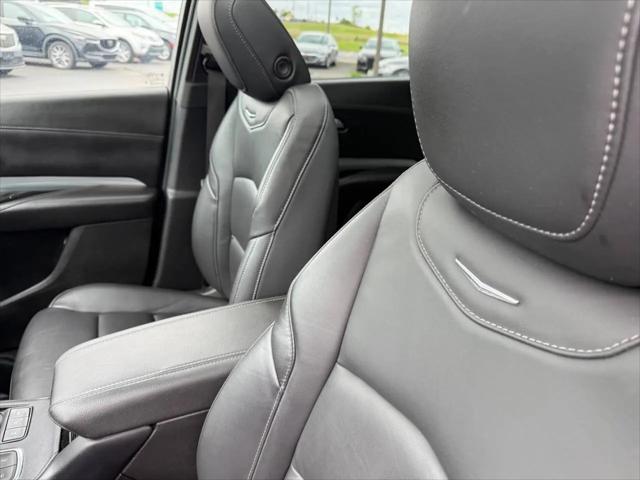 2023 Cadillac XT4 FWD Premium Luxury