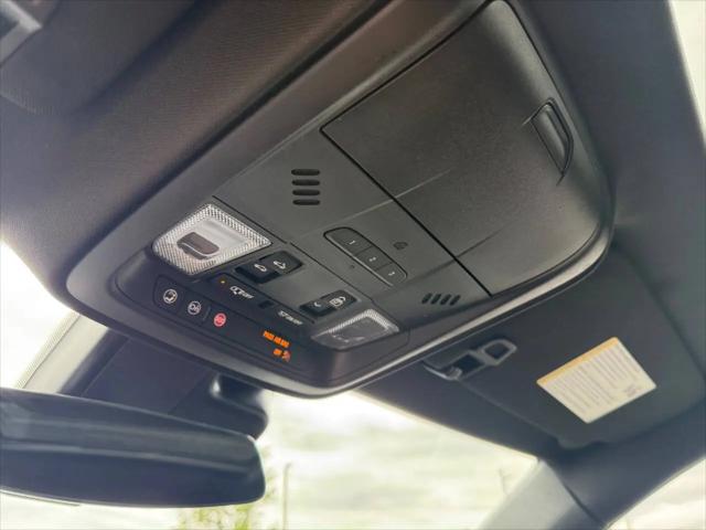 2023 Cadillac XT4 FWD Premium Luxury
