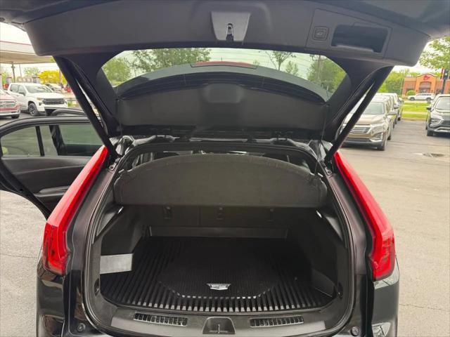 2023 Cadillac XT4 FWD Premium Luxury