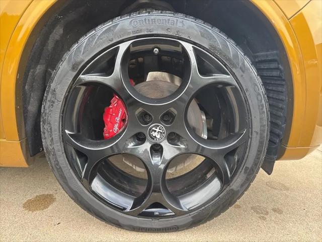 2023 Alfa Romeo Stelvio Veloce AWD