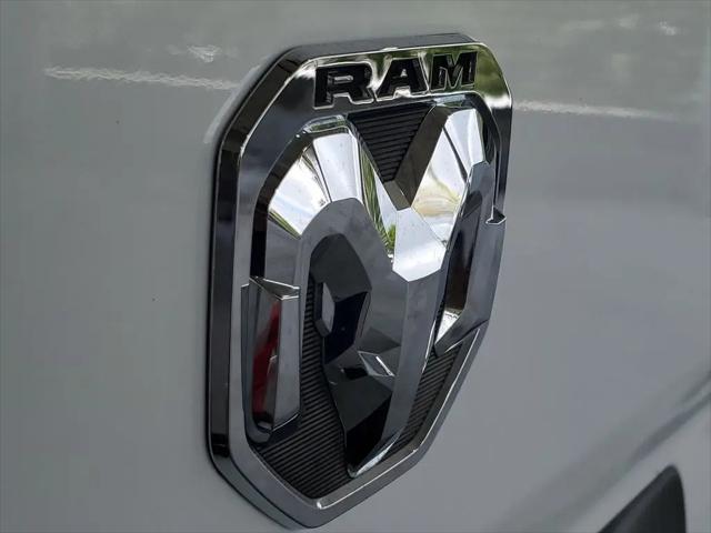 2025 Ram ProMaster 2500 Cargo Van Tradesman Low Roof 136" WB w/Pass Seat