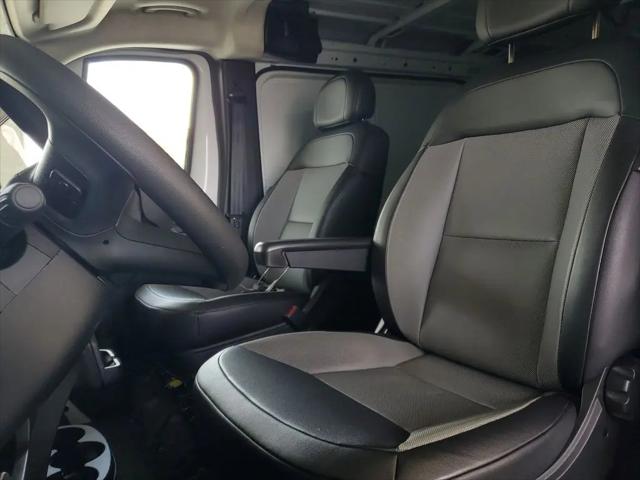 2025 Ram ProMaster 2500 Cargo Van Tradesman Low Roof 136" WB w/Pass Seat