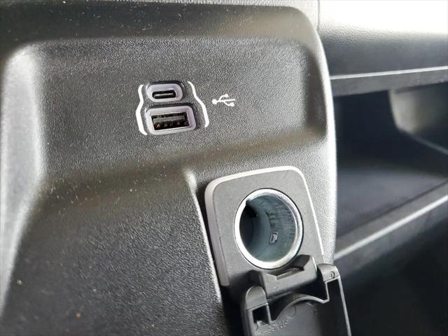 2025 Ram ProMaster 2500 Cargo Van Tradesman Low Roof 136" WB w/Pass Seat