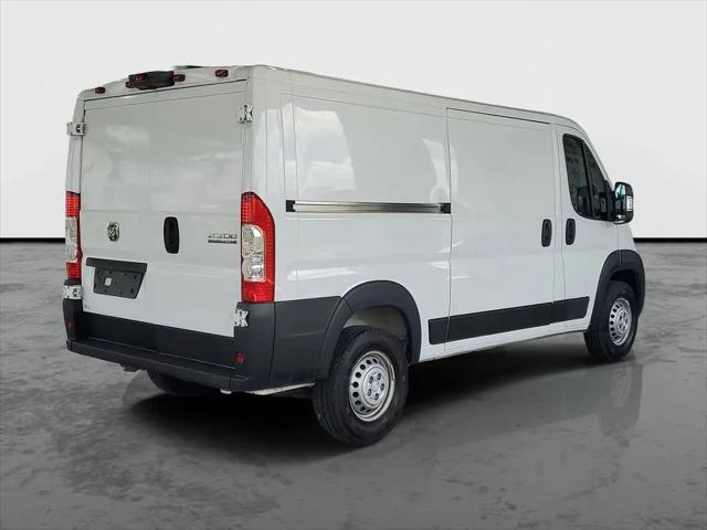 2025 Ram ProMaster 2500 Cargo Van Tradesman Low Roof 136" WB w/Pass Seat