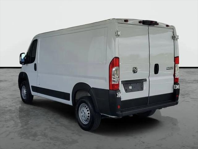 2025 Ram ProMaster 2500 Cargo Van Tradesman Low Roof 136" WB w/Pass Seat