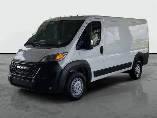 2025 Ram ProMaster 2500 Cargo Van Tradesman Low Roof 136" WB w/Pass Seat