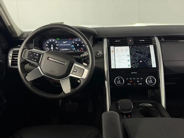 2024 Land Rover Discovery P300 S