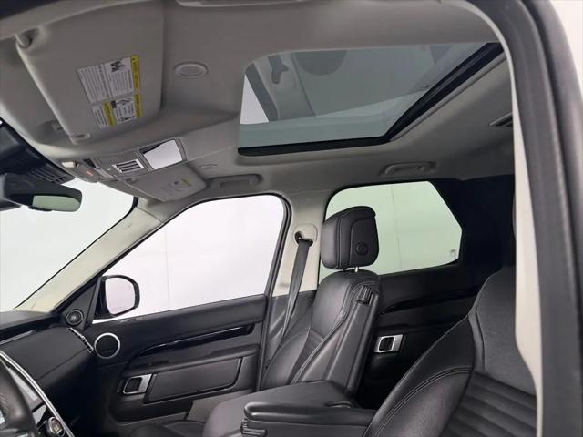 2024 Land Rover Discovery P300 S