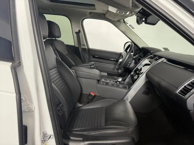 2024 Land Rover Discovery P300 S