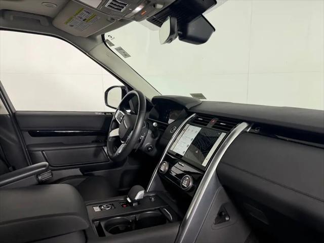 2024 Land Rover Discovery P300 S