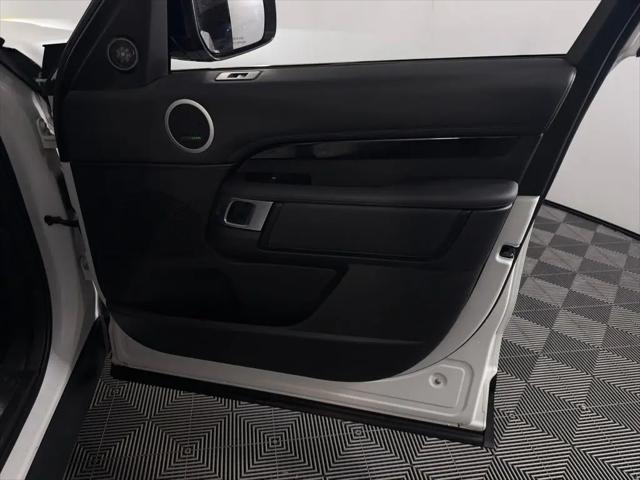 2024 Land Rover Discovery P300 S