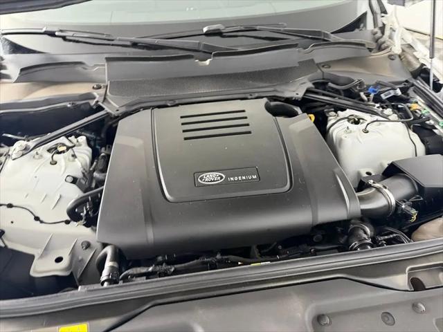 2024 Land Rover Discovery P300 S