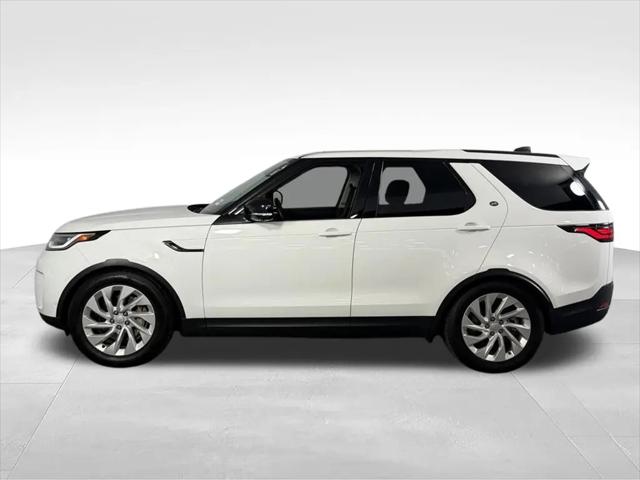 2024 Land Rover Discovery P300 S