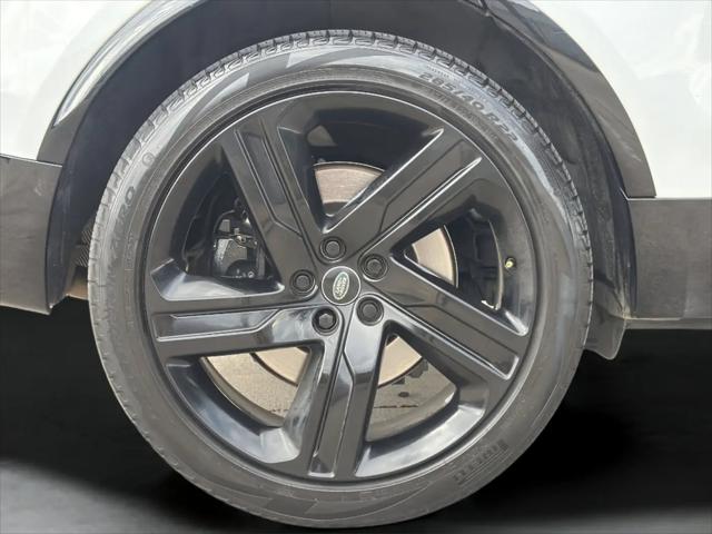 2023 Land Rover Discovery P360 Metropolitan Edition