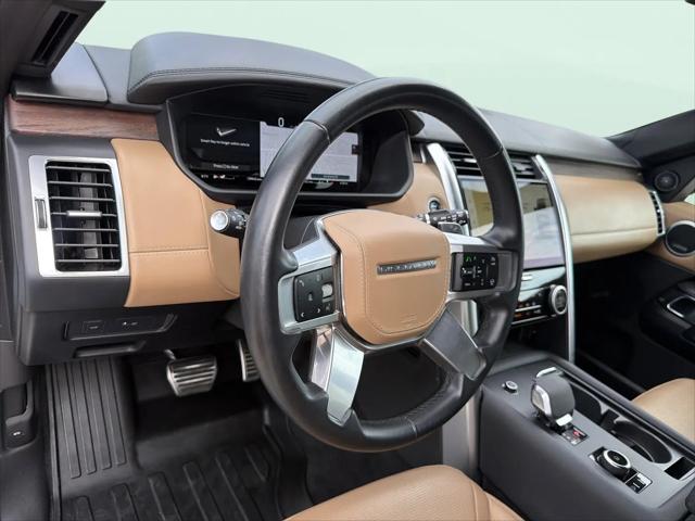 2023 Land Rover Discovery P360 Metropolitan Edition