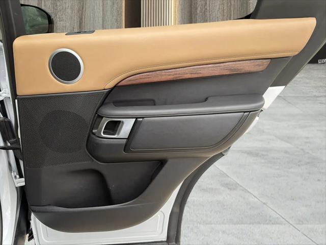 2023 Land Rover Discovery P360 Metropolitan Edition