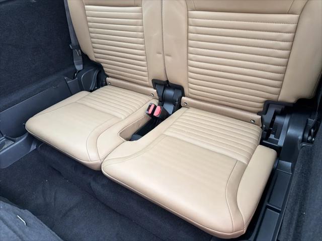 2023 Land Rover Discovery P360 Metropolitan Edition