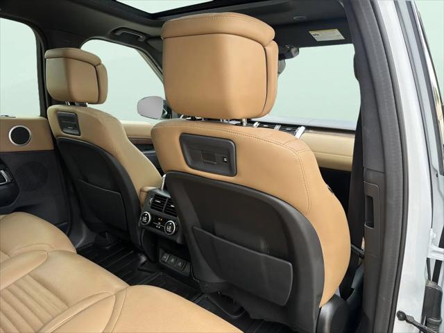 2023 Land Rover Discovery P360 Metropolitan Edition