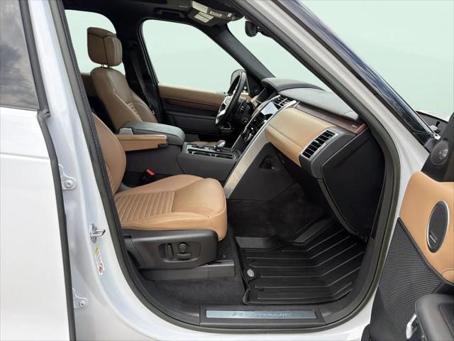 2023 Land Rover Discovery P360 Metropolitan Edition