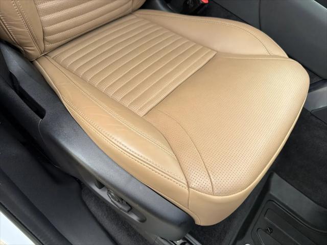 2023 Land Rover Discovery P360 Metropolitan Edition